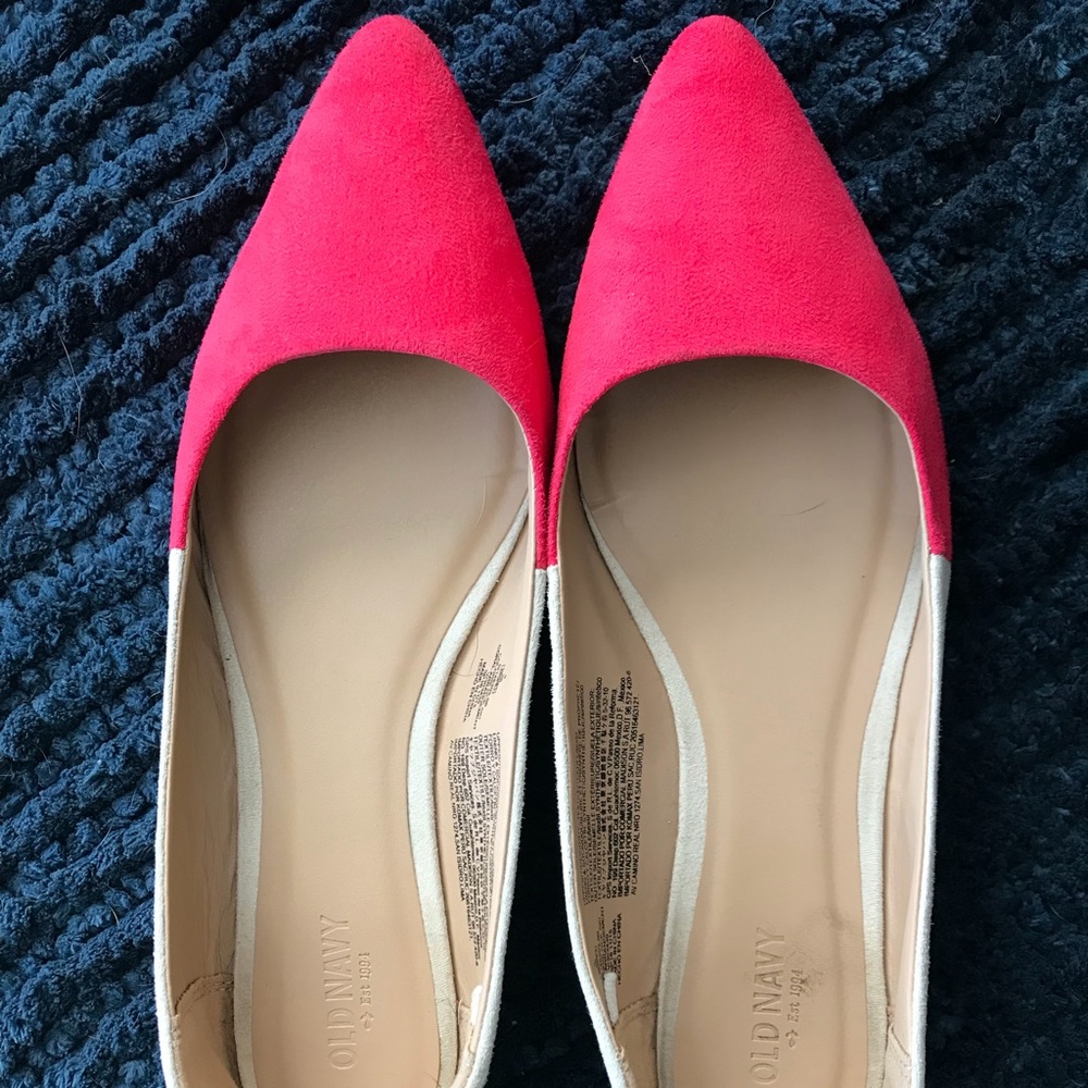 Colorblock flats